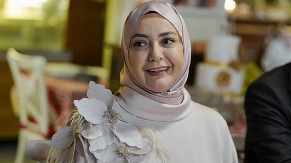 "Pembe" Sibel Taşçıoğlu, yüzde 32 ile açık ara birinci oldu.
