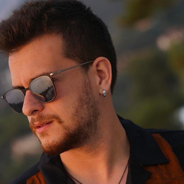 Alper Rende Nereli ve Burcu Ne?