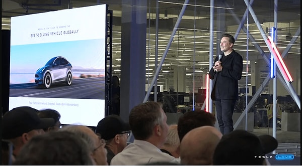 Yeni otomobiller hakkında ayrıntı vermekten kaçınan CEO, "Ürünlerin tasarımı ve üretim teknikleri, mevcut sektörde bulunan her şeyden daha üstün." ifadesiyle yetindi.