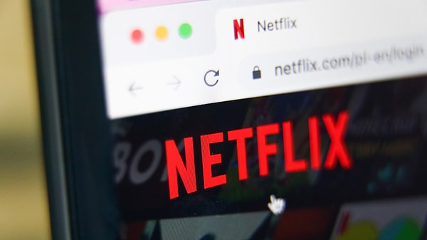 Netflix, ülkemiz de dahil olmak üzere diğer bölgelere de gelmesi beklenen yeni kararı sayesinde platformuna ücretsiz bir şekilde erişen 100 milyonu aşkın hanenin haksız kullanımını engelleyecek.
