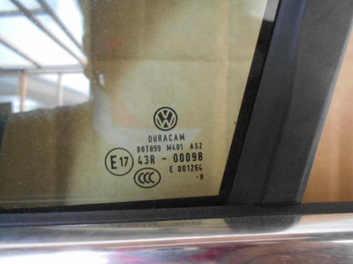 Araç camının hangi bölgede onaylandığını gösteren bir diğer kod ise R43. Bu kodu camınızda görüyorsanız, kapı pencerelerinizin Avrupa standartlarına uygun olduğundan emin olabilirsiniz.