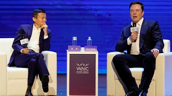 Yeni firmasının genel amacının kısaca "Evreni anlamak." olduğunu belirten Musk, dün gece yaptığı konuşmada yapay zekanın şimdiye kadar doğa ve evrenle alakalı çözülemeyen birçok konunun açığa çıkmasına yardım edeceğini söyledi.