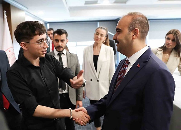 "Deprem bölgesindeki KOBİ’lere 450 milyon dolar finansman sağlanacak.“