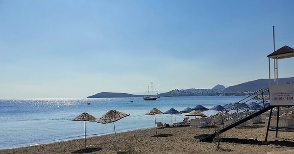 1. Ortakent Plajı