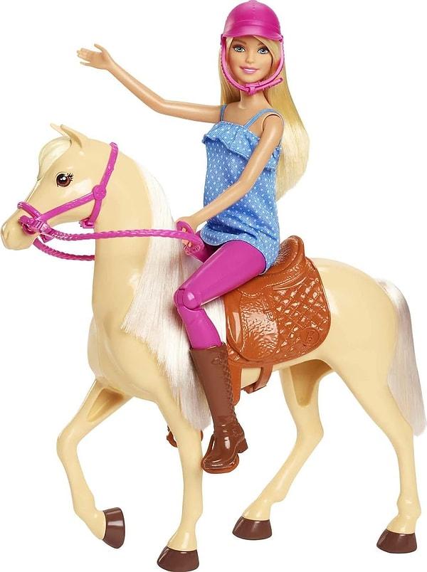 5. Barbie ve güzel atı oyun seti
