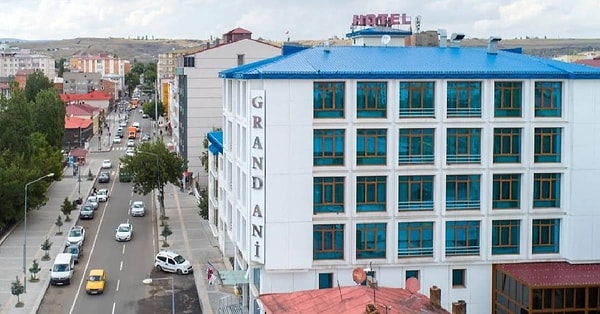 3.1 Grand Ani Hotel