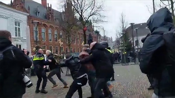 Olayda grup üyeleri ile polis arasında çıkan arbede nedeniyle PEGIDA'nın gösterisi sona erdi. Polisin talimatına uymadıkları gerekçesiyle üç kişinin gözaltına alındığı, üç polis memurunun ise yaralandığı bildirildi.