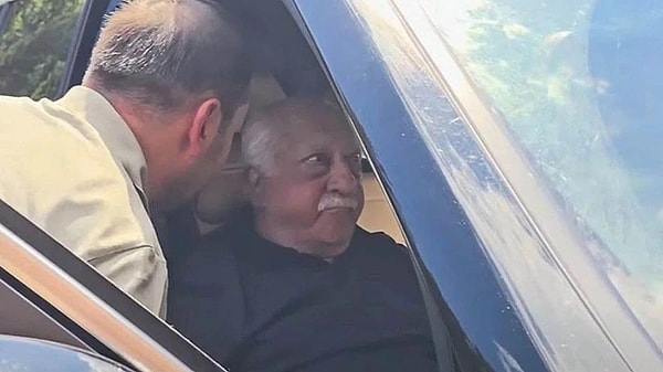 Gülen'in böbrek yetmezliği ve şeker hastalığının yanı sıra demans hastası olduğu biliniyordu.