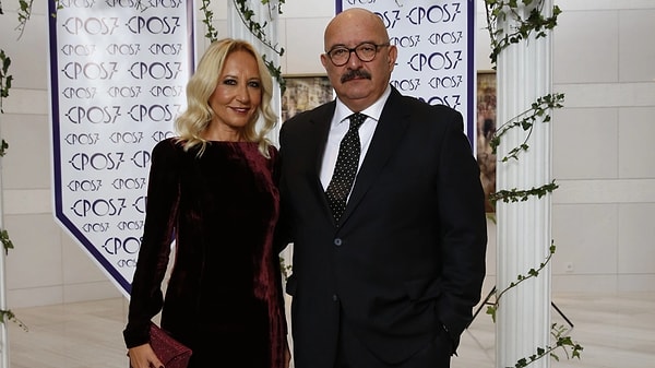 Ülkemizde de dünya standartlarında mobilya ürünleri satmak için gayret eden Kıral, ev ve ofis mobilyalarından mutfak ve banyo ürünlerine kadar pek çok alanda hizmet verdi.