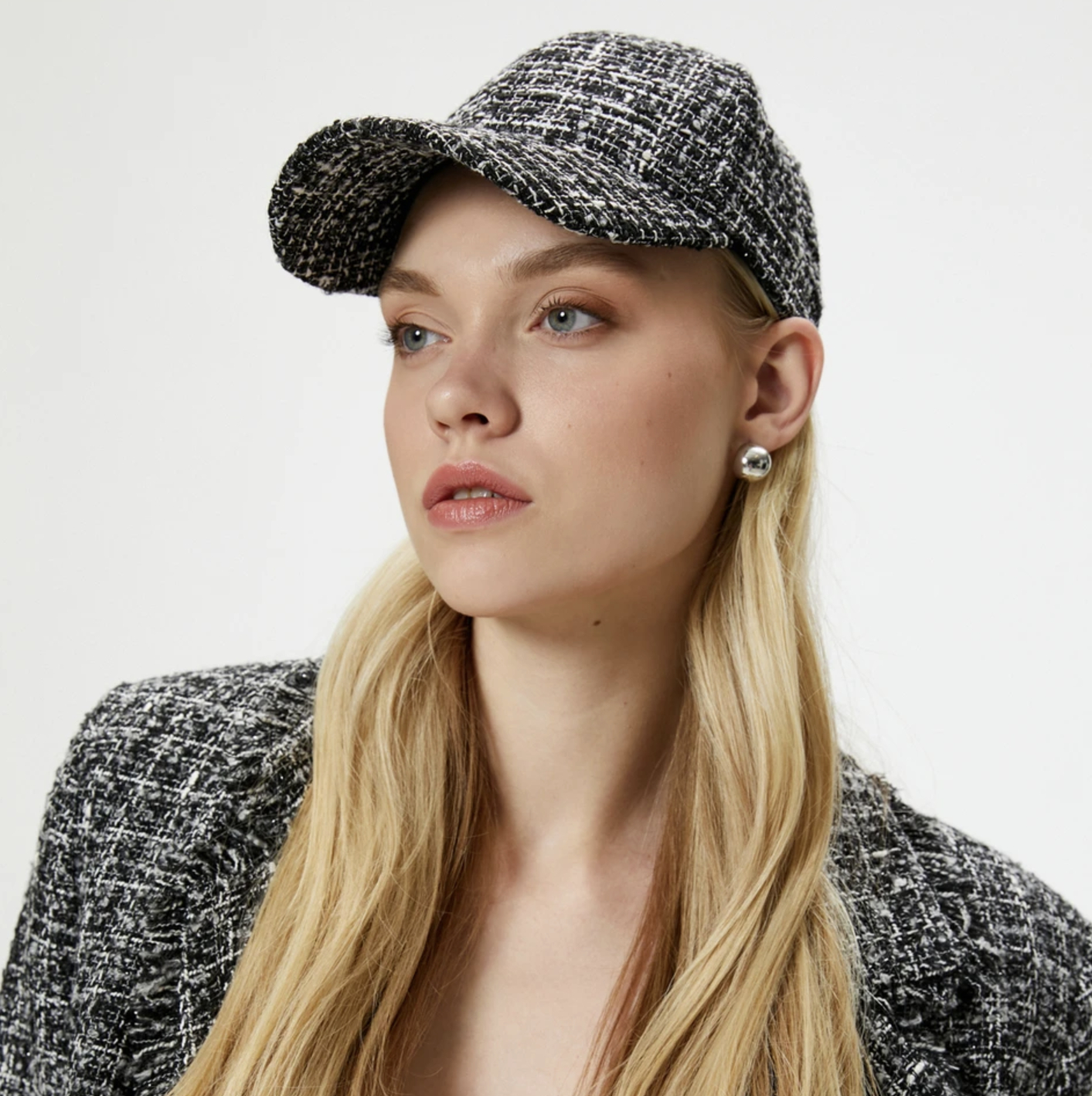 Koton Tüvit Kışlık Şapka Cap Model- Şahika Ercümen x Koton